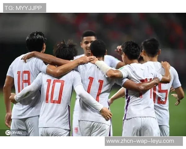 情系天下足球传承热爱与梦想共筑绿茵场上的辉煌未来